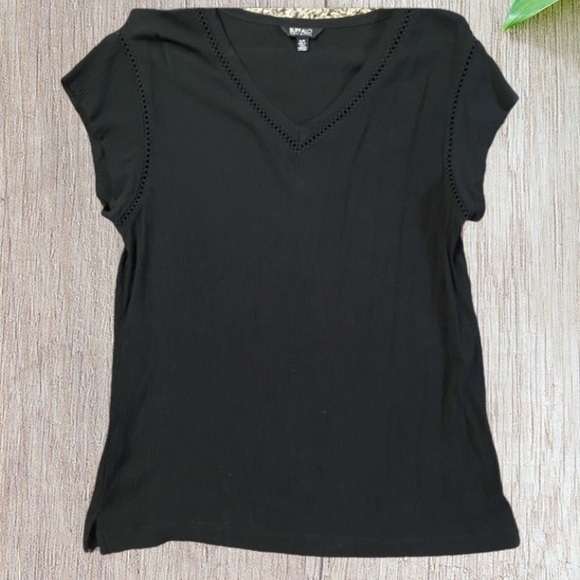Black loose fit Top - Bundle to save! ;) - Picture 3 of 7
